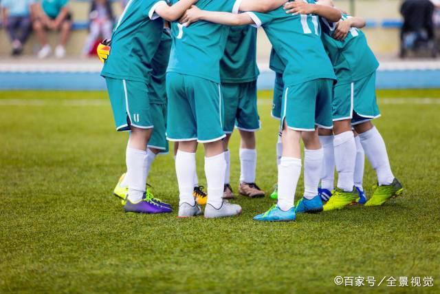 从普通女孩到亿万名媛，她的成功背后是什么？